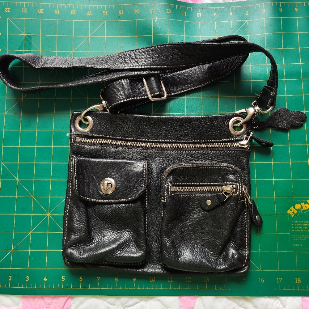 Roots The Villager Leather Bag